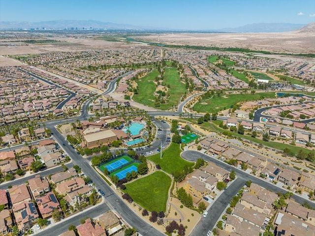 897 Via Del Tramonto Street, Henderson, NV 89011