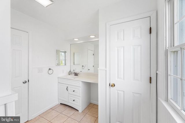 12 HERON ISLE CT, Ocean Pines, MD 21811