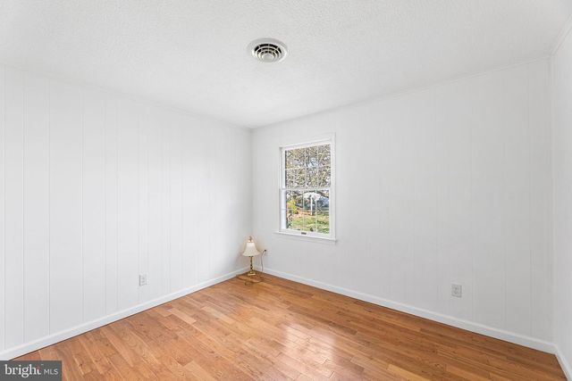 12 HERON ISLE CT, Ocean Pines, MD 21811