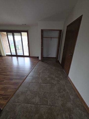 9950 Treetop Drive 340S, Orland Park, IL 60462