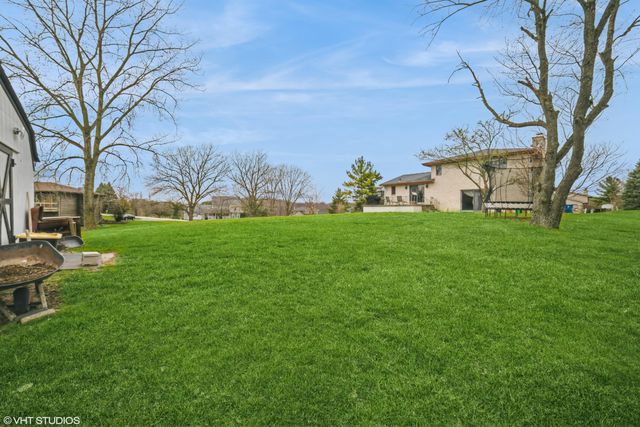 649 W 128th Court, Crown Point, IN 46307