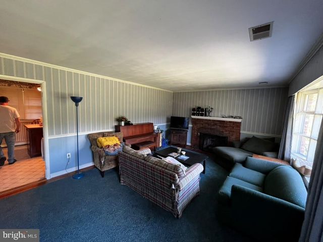 7840 OLD CAROLINA RD, Gainesville, VA 20155