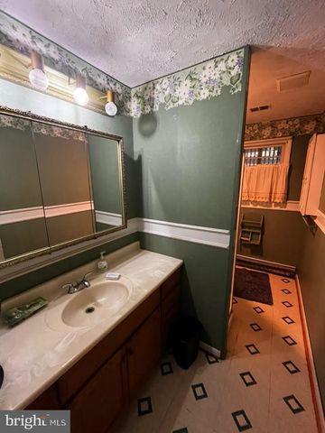 7840 OLD CAROLINA RD, Gainesville, VA 20155