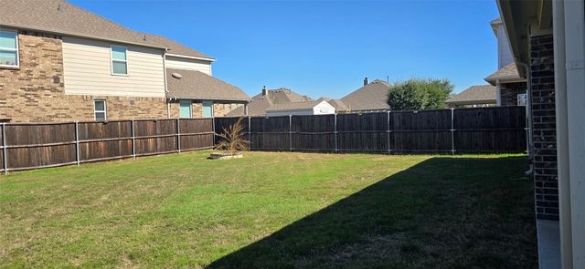 2516 Linwood Drive, Mansfield, TX 76084