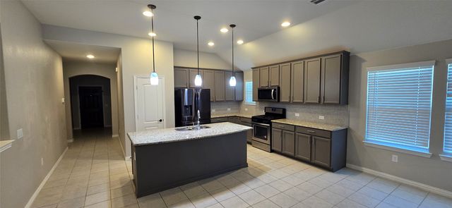 2516 Linwood Drive, Mansfield, TX 76084