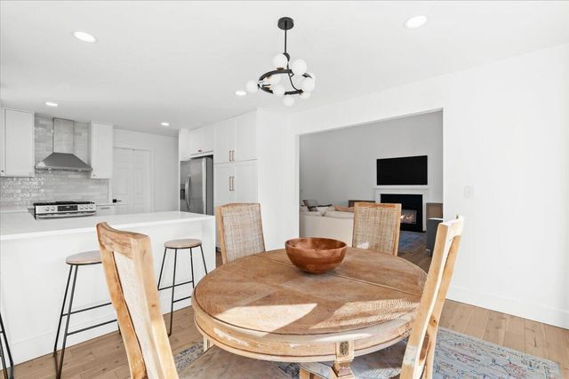 1040 Wildwood Lane, Canton, MI 48188