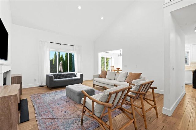 1040 Wildwood Lane, Canton, MI 48188