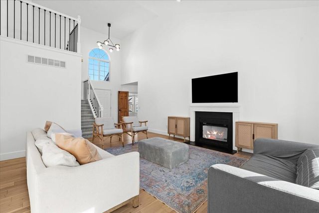 1040 Wildwood Lane, Canton, MI 48188