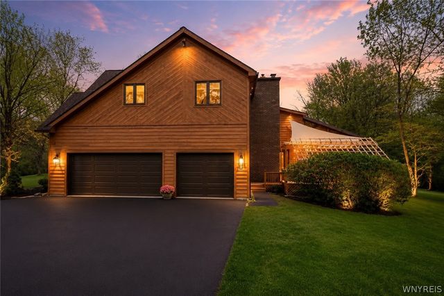 4789 Shimerville Road, Clarence, NY 14031