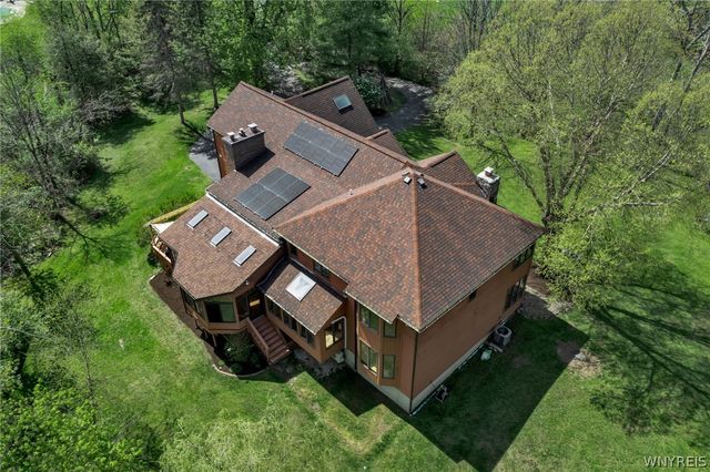 4789 Shimerville Road, Clarence, NY 14031