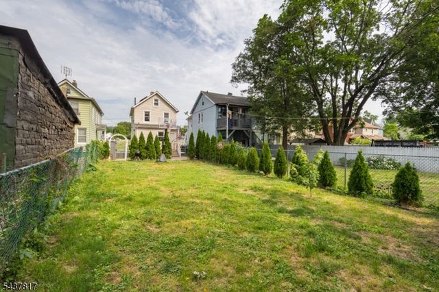754 Saint Marys Ave, Plainfield City, NJ 07062