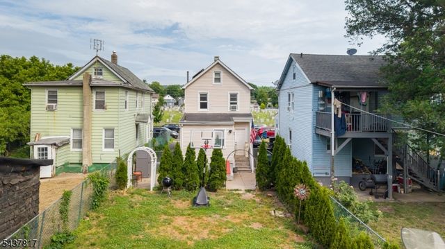 754 Saint Marys Ave, Plainfield City, NJ 07062