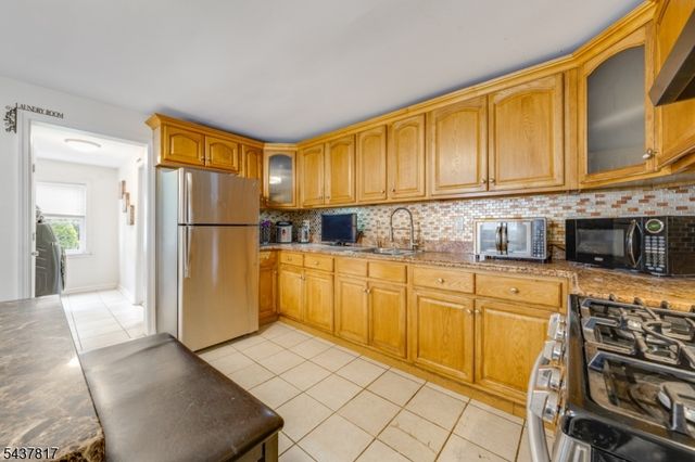 754 Saint Marys Ave, Plainfield City, NJ 07062