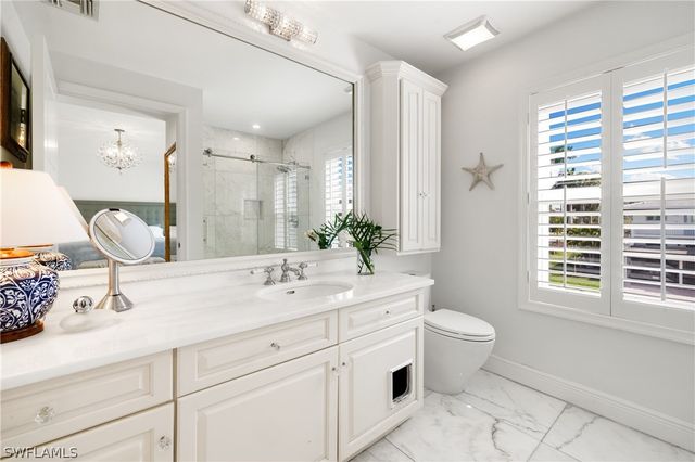 292 14th AVE S A, Naples, FL 34102