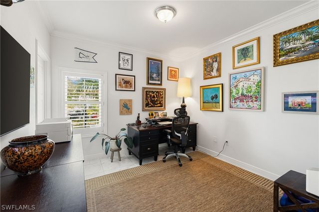 292 14th AVE S A, Naples, FL 34102