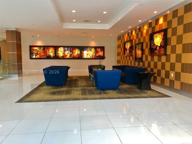 1800 N Bayshore Dr 2708, Miami, FL 33132