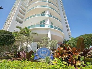 1800 N Bayshore Dr 2708, Miami, FL 33132