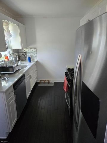 67 Emerson St, Clifton City, NJ 07013