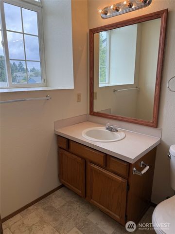 1652 93rd Street S, Tacoma, WA 98444