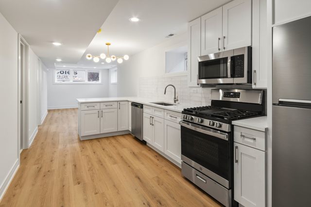 3605 N Bell Avenue GS, Chicago, IL 60618
