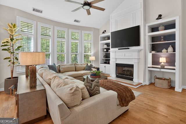 8230 Gracen Drive, Gainesville, GA 30506