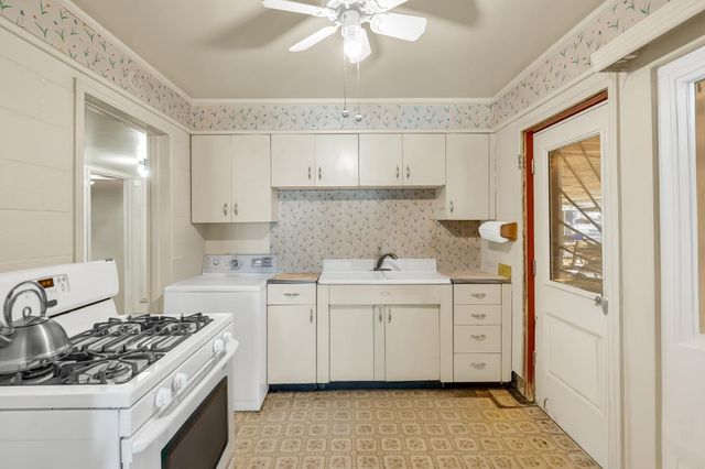 4819 62nd St, Sacramento, CA 95820