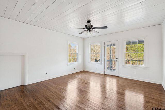 18621 County Road 477, Lindale, TX 75771