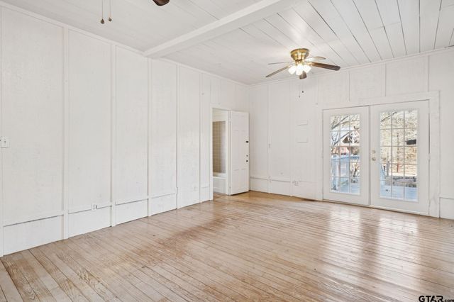 18621 County Road 477, Lindale, TX 75771