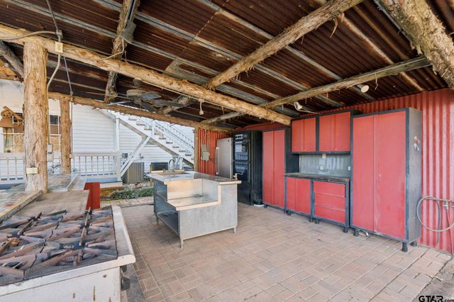 18621 County Road 477, Lindale, TX 75771