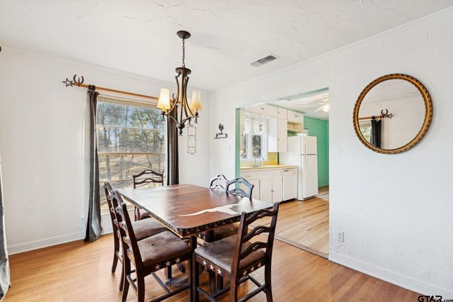 18621 County Road 477, Lindale, TX 75771