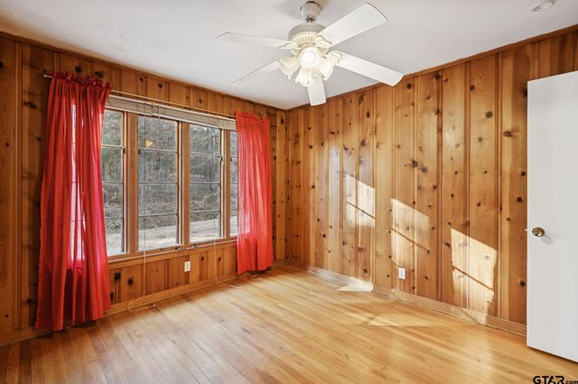 18621 County Road 477, Lindale, TX 75771