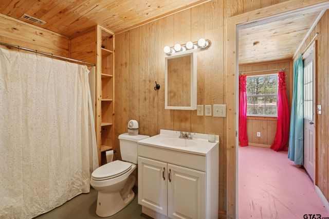 18621 County Road 477, Lindale, TX 75771