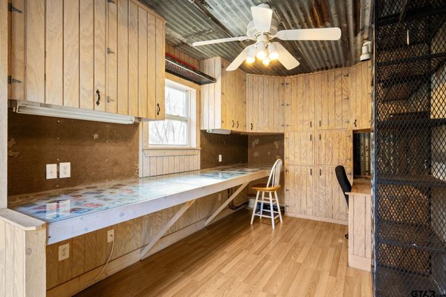 18621 County Road 477, Lindale, TX 75771