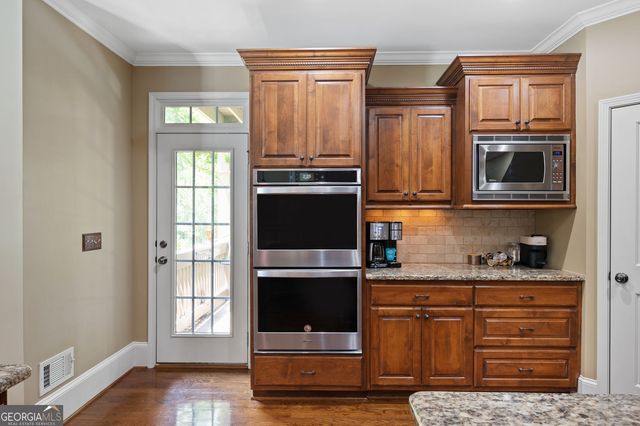 125 Ridge View Court, Acworth, GA 30101