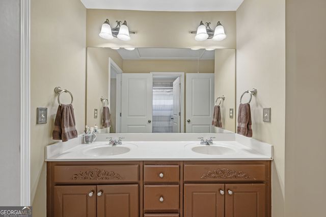 125 Ridge View Court, Acworth, GA 30101