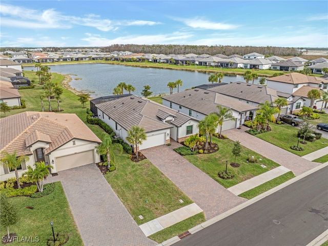 18664 Ives DR, Estero, FL 33928