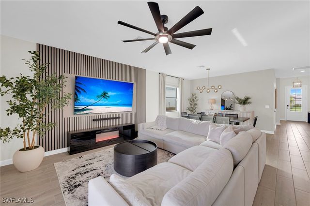 18664 Ives DR, Estero, FL 33928