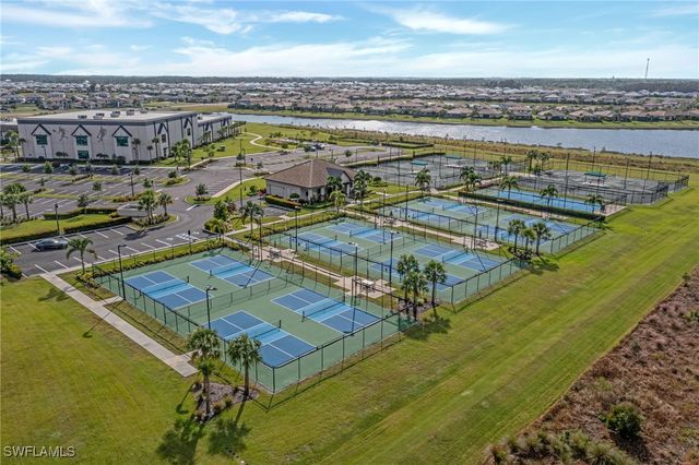 18664 Ives DR, Estero, FL 33928