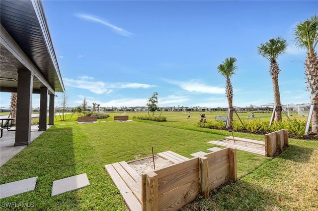 18664 Ives DR, Estero, FL 33928