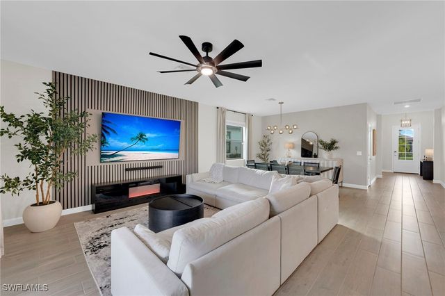 18664 Ives DR, Estero, FL 33928