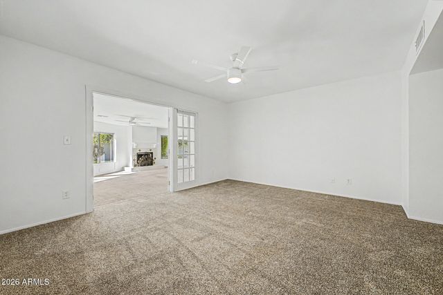 621 E CALAVAR Road, Phoenix, AZ 85022