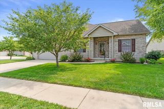2400 Aaron Court, Springfield, IL 62704