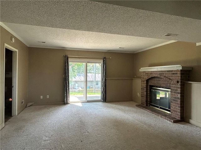 17405 E 41st Terrace, Independence, MO 64055