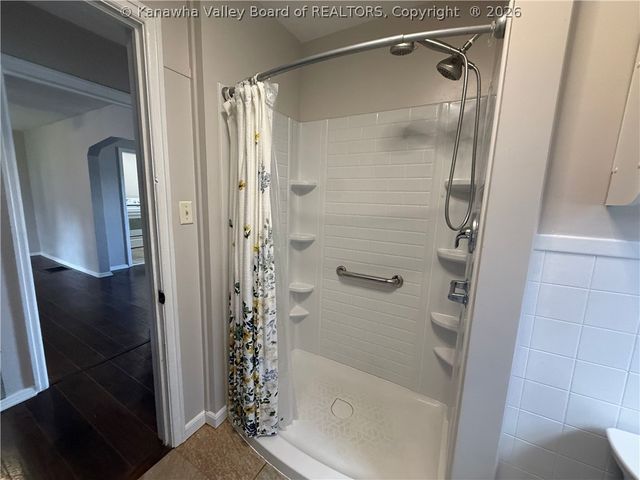 1904 Kanawha Terrace, St Albans, WV 25177
