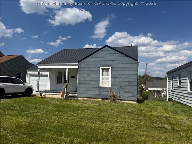 1904 Kanawha Terrace, St Albans, WV 25177