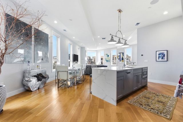 469 E 4th St 2, Boston, MA 02127