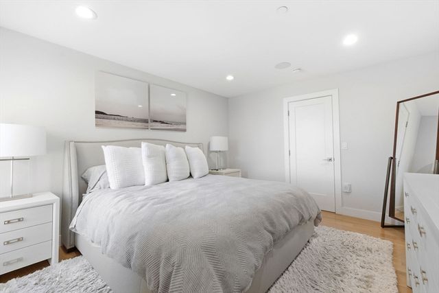 469 E 4th St 2, Boston, MA 02127