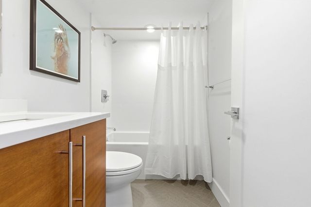 469 E 4th St 2, Boston, MA 02127