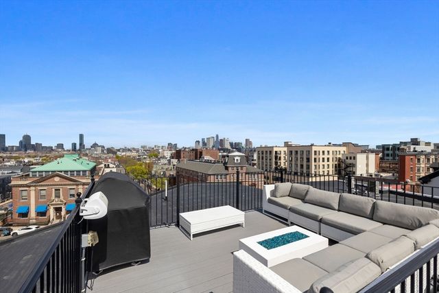469 E 4th St 2, Boston, MA 02127