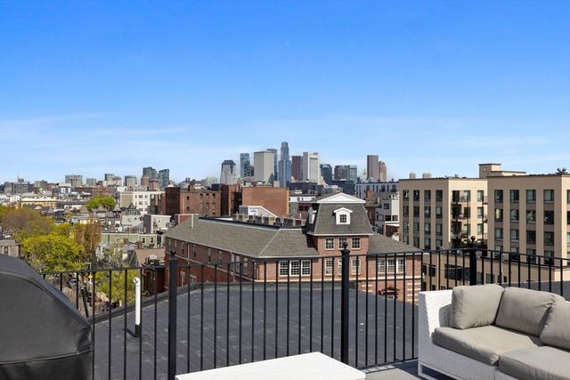 469 E 4th St 2, Boston, MA 02127